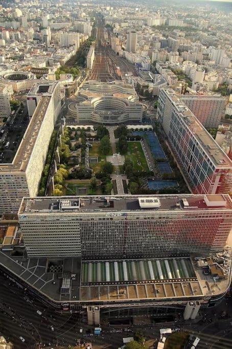 Sur Les Hauteurs De Montparnasse Париж Екстериор снимка